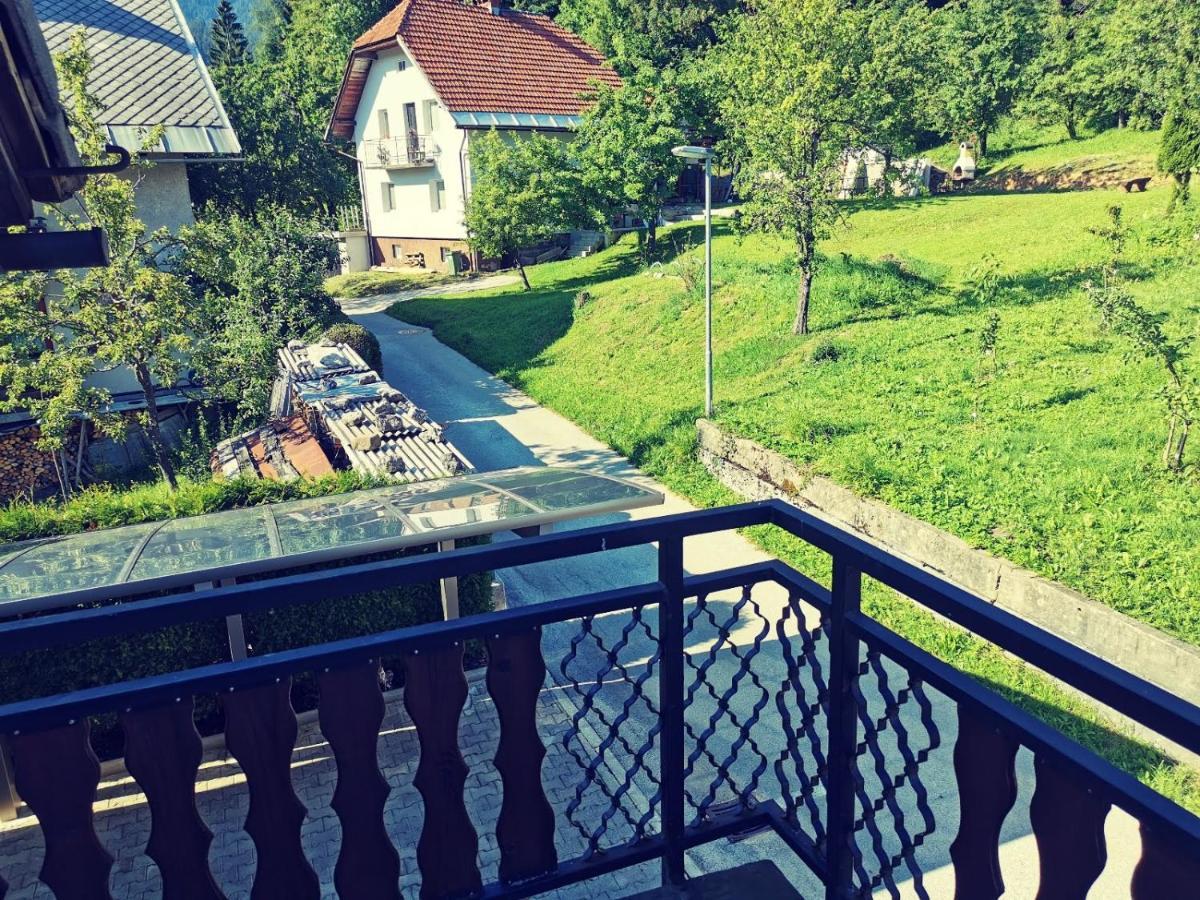 Apartma Rekar - A House, Where You Can Relax In The Embrace Of Nature เยเซนิตเซ ภายนอก รูปภาพ